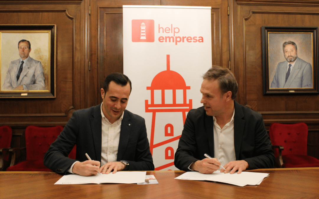 HelpEmpresa i TerrassaCentre signen un acord per enfortir el comerç de proximitat